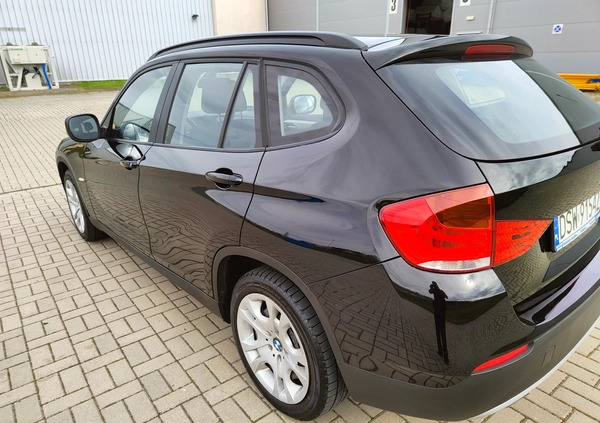 BMW X1 cena 33900 przebieg: 263500, rok produkcji 2011 z Żarów małe 407